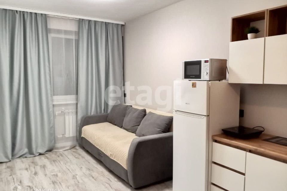 Продаётся 1-комнатная квартира, 38 м²
