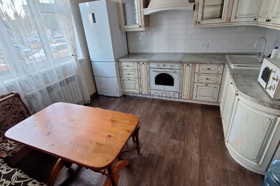 Сдаётся 2-комнатная квартира, 56.7 м²