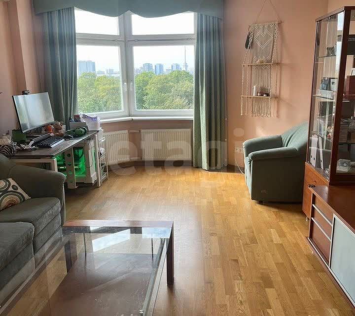 Продаётся 2-комнатная квартира, 56 м²