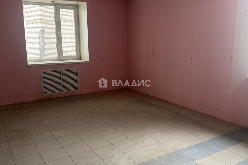 Продаётся 3-комнатная квартира, 100 м²