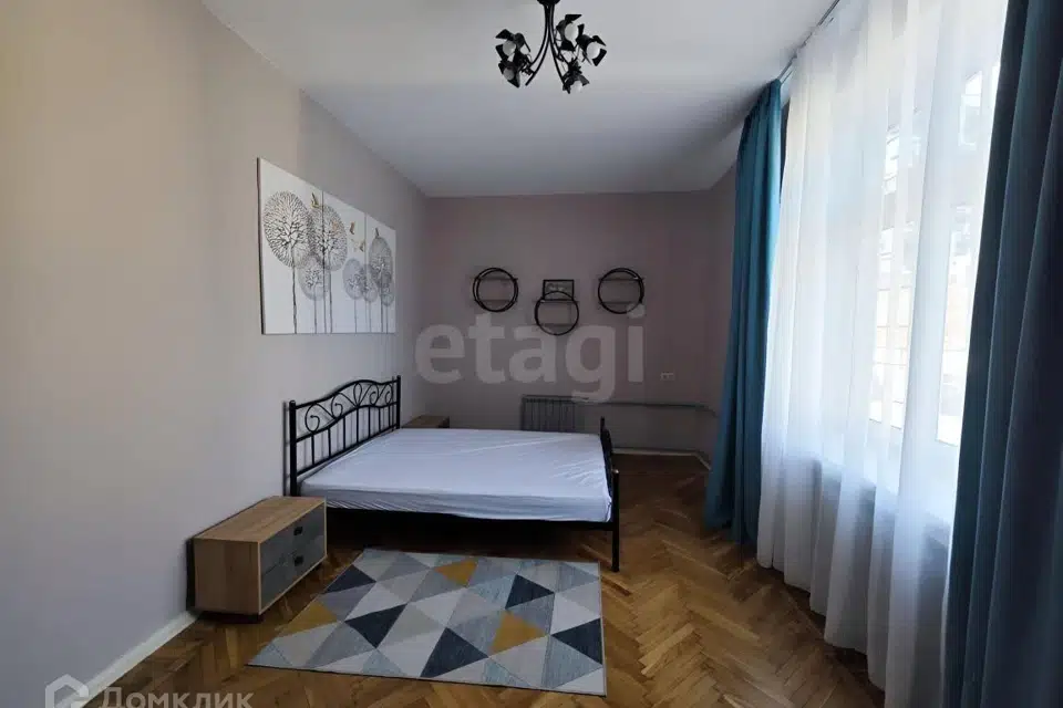 Продаётся 3-комнатная квартира, 80 м²