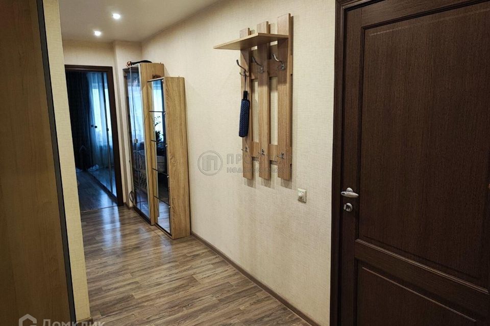 Продаётся 4-комнатная квартира, 64.2 м²