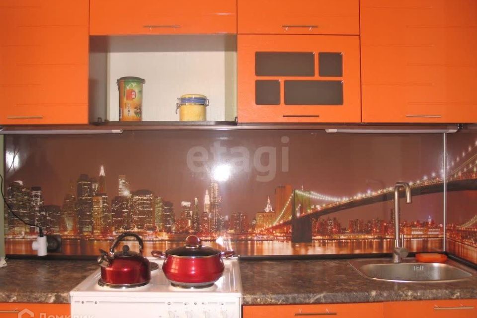 Сдаётся 1-комнатная квартира, 42 м²