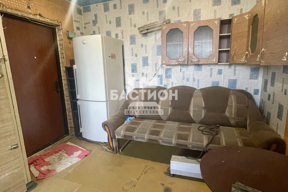 Продаётся комната в 2-комн. квартире, 28.8 м²