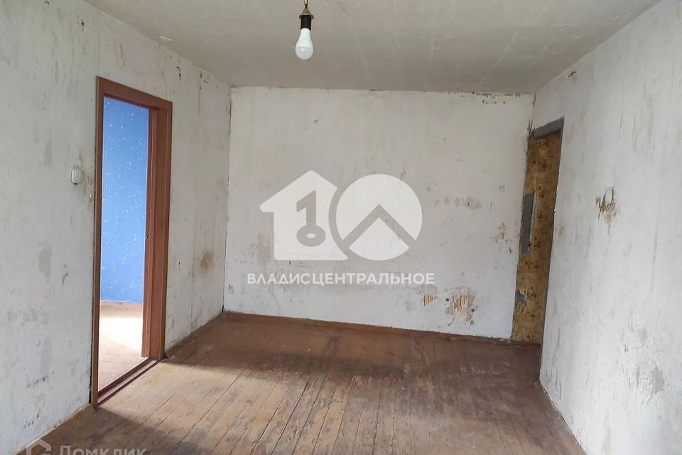 Продаётся 4-комнатная квартира, 61 м²