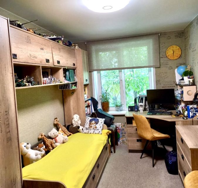 Продаётся 3-комнатная квартира, 58.9 м²