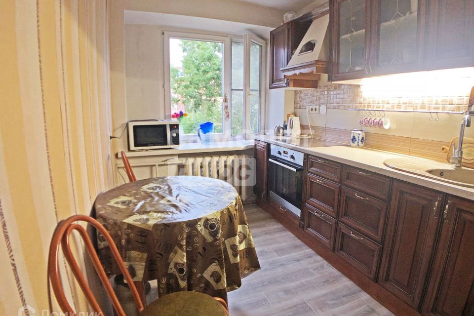 Продаётся 3-комнатная квартира, 62.3 м²