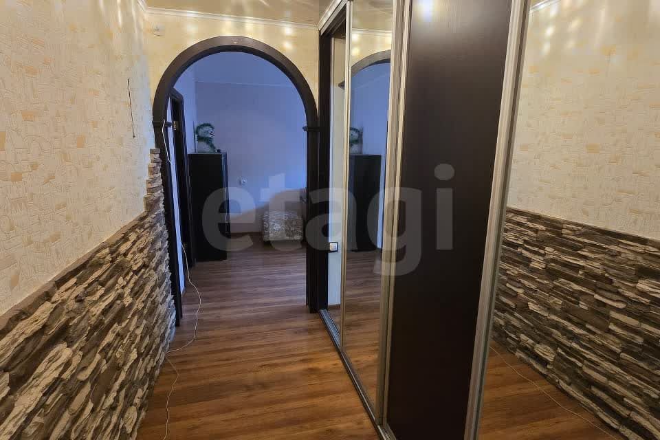 Продаётся 3-комнатная квартира, 60 м²