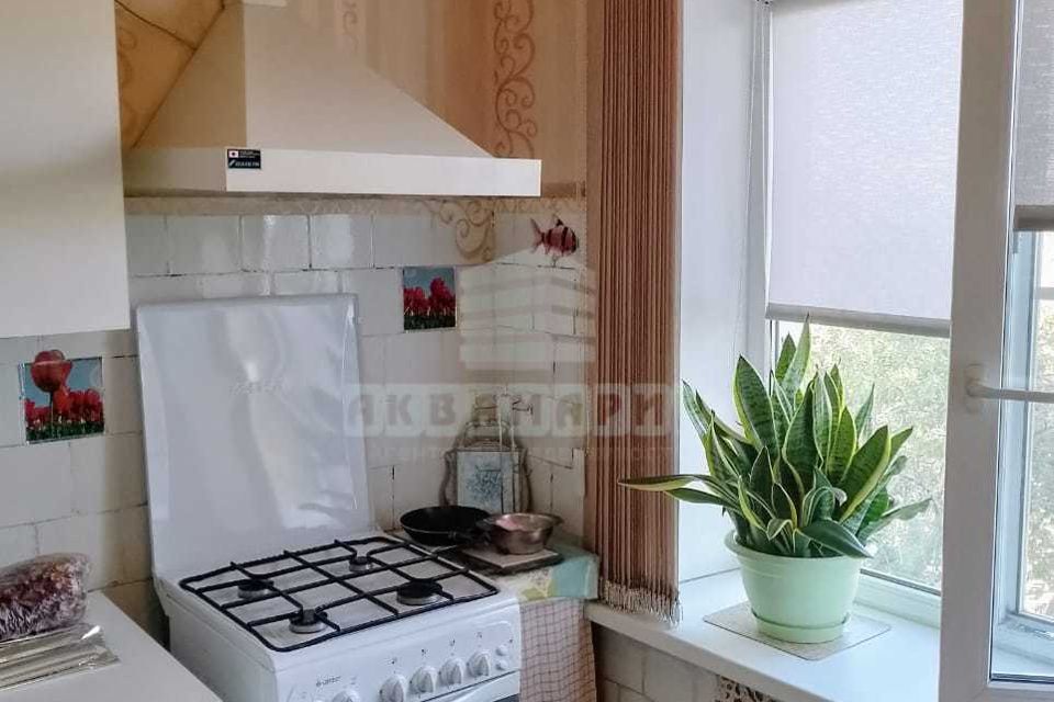 Продаётся 3-комнатная квартира, 54.3 м²