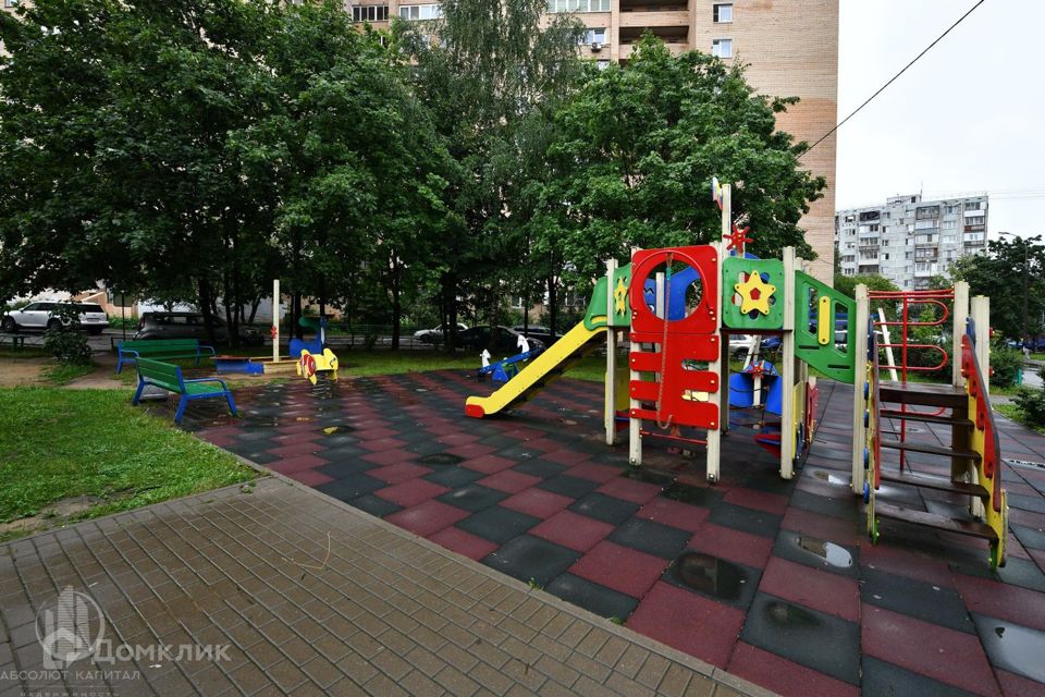 Сдаётся 2-комнатная квартира, 56 м²