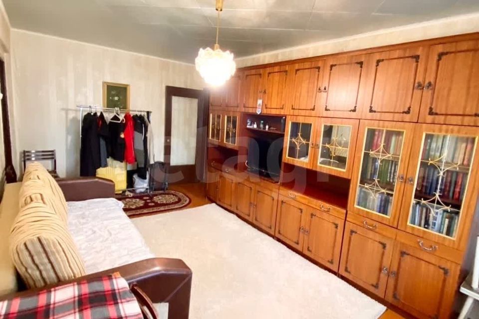 Сдаётся 3-комнатная квартира, 49 м²