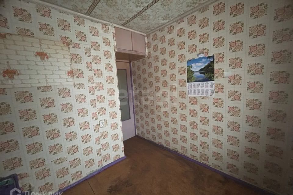 Продаётся 4-комнатная квартира, 57.9 м²