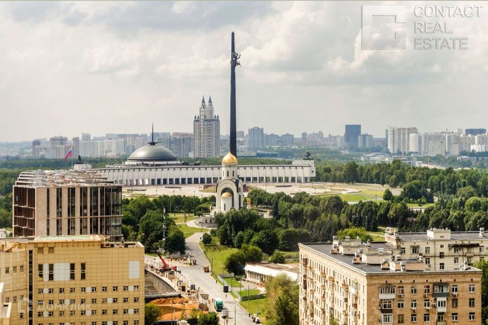 Продаётся 4-комнатная квартира, 167 м²