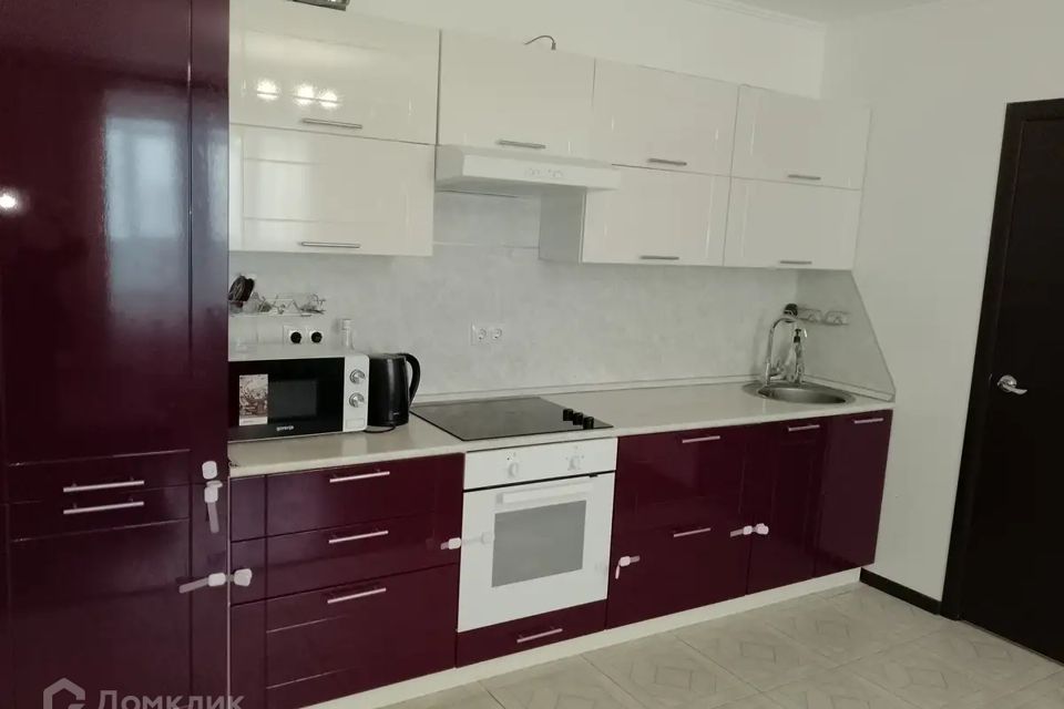 Продаётся 1-комнатная квартира, 42 м²
