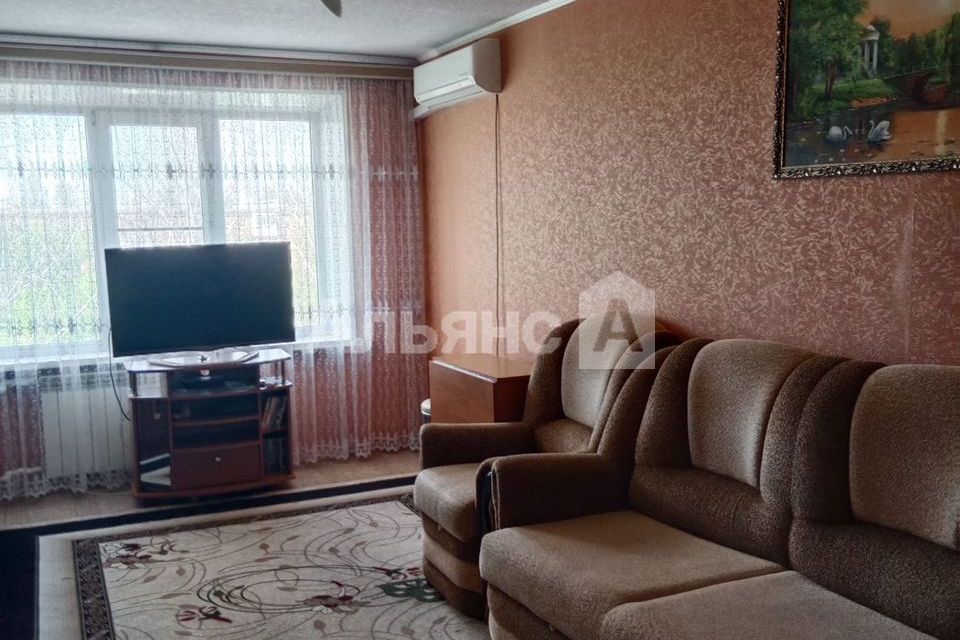 Продаётся 3-комнатная квартира, 62 м²