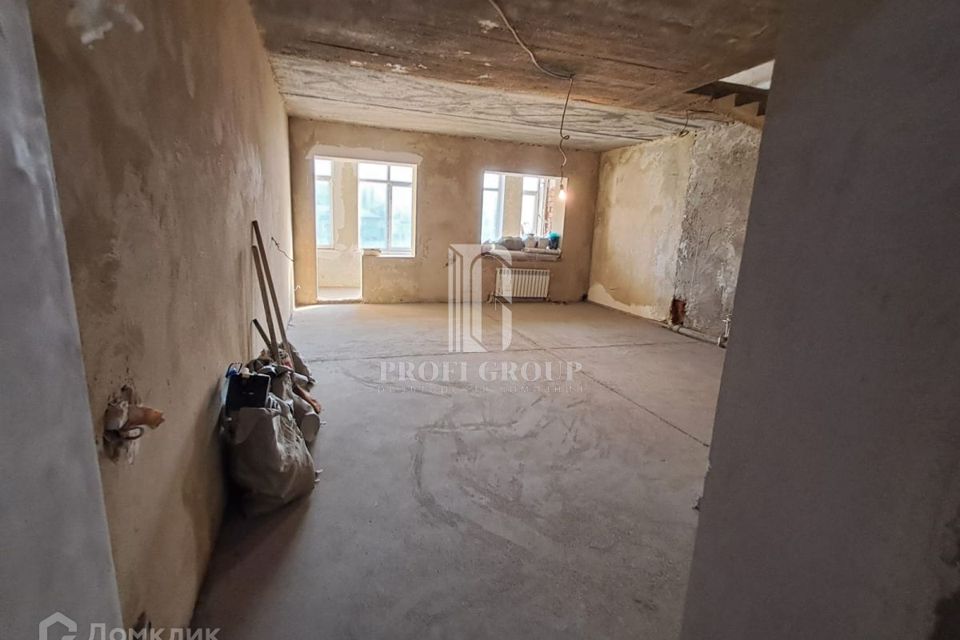 Продаётся 3-комнатная квартира, 120 м²
