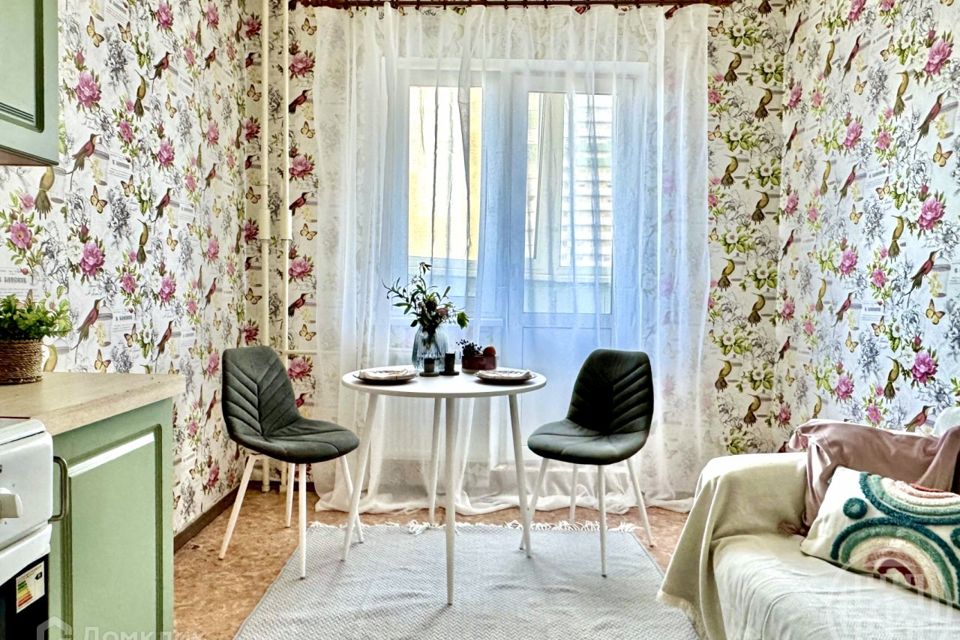 Продаётся 1-комнатная квартира, 42.5 м²