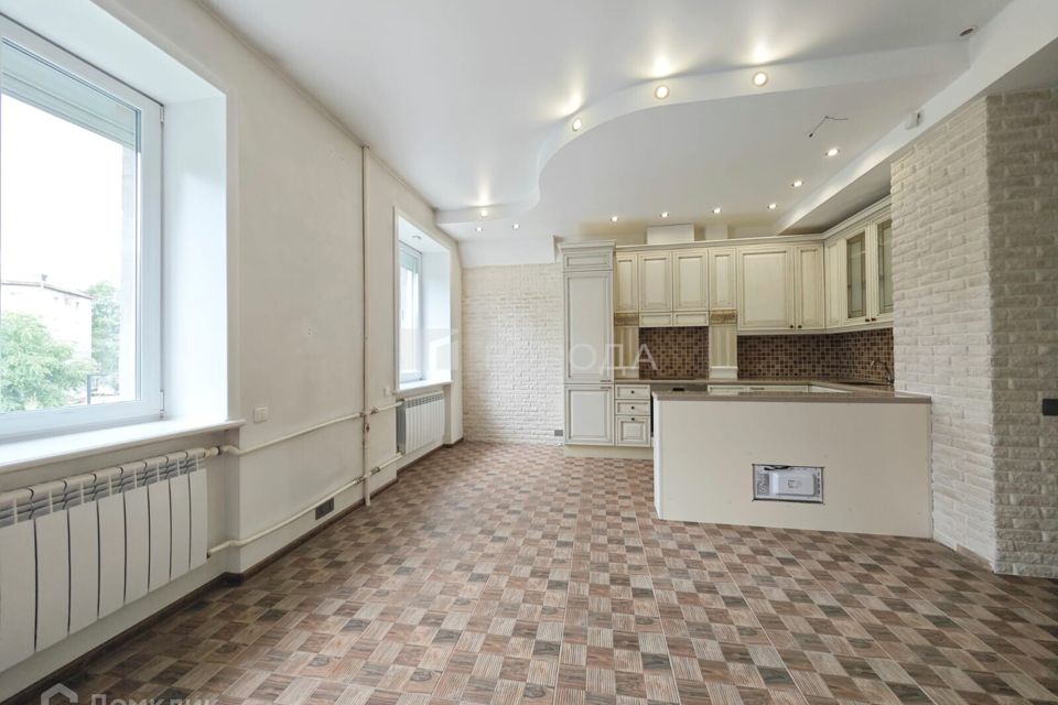 Продаётся 2-комнатная квартира, 55 м²