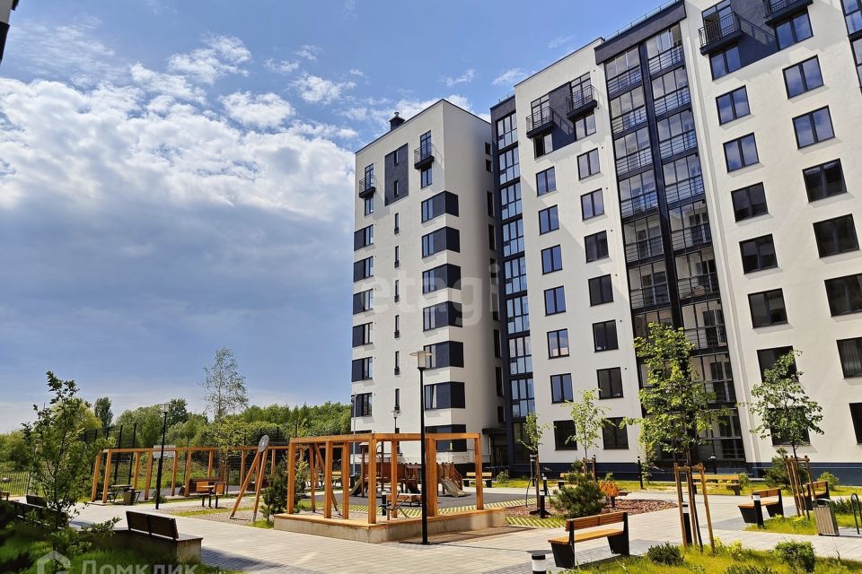 Продаётся 1-комнатная квартира, 41.8 м²