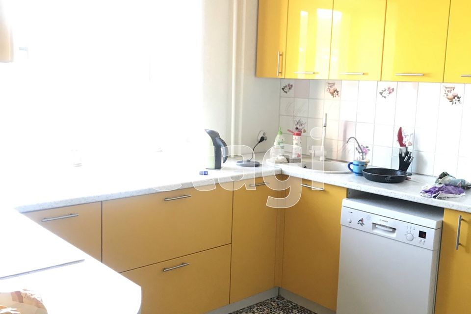 Продаётся 3-комнатная квартира, 122.9 м²