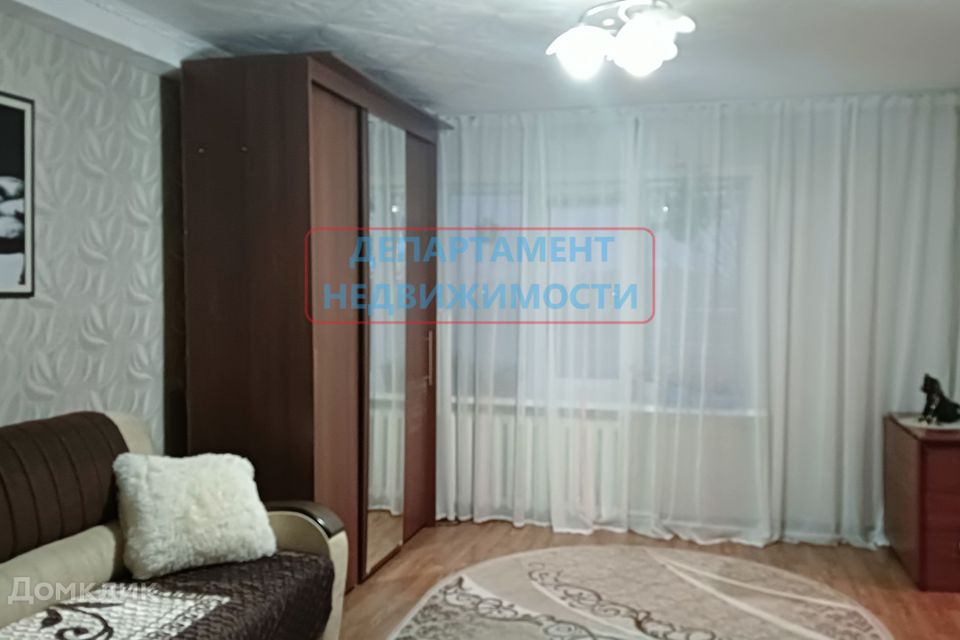 Продаётся 4-комнатная квартира, 58.4 м²