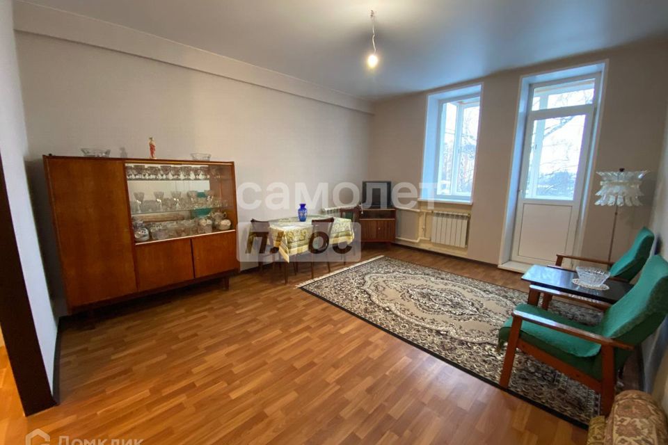 Продаётся 2-комнатная квартира, 60.2 м²