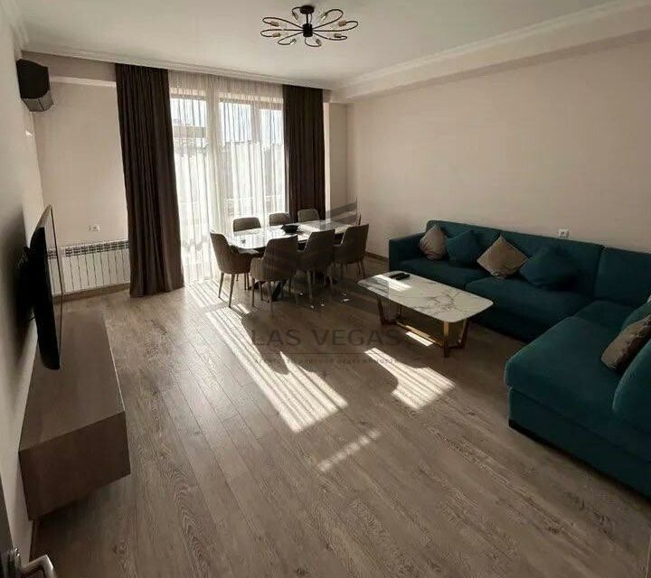 Сдаётся 3-комнатная квартира, 77 м²