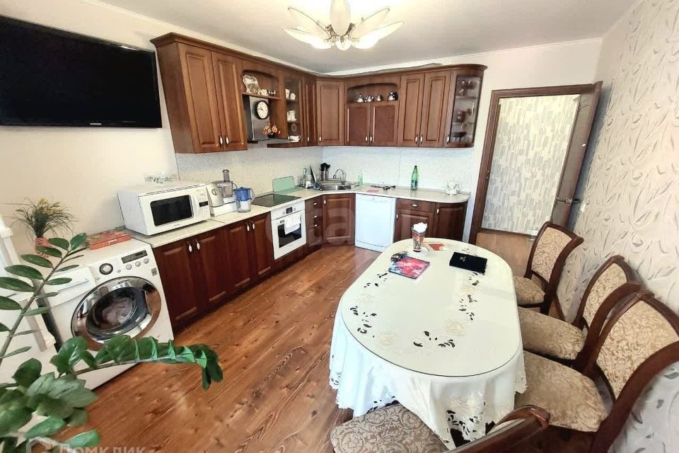 Продаётся 2-комнатная квартира, 62.5 м²