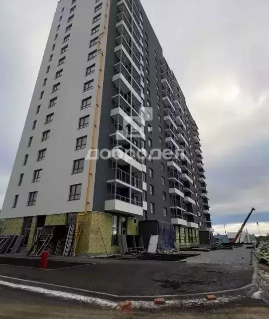 Продаётся 1-комнатная квартира, 41.8 м²