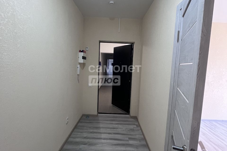 Продаётся 3-комнатная квартира, 75.8 м²