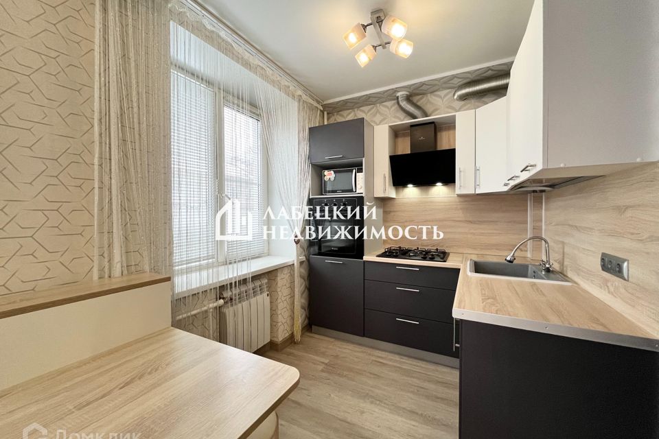 Продаётся 2-комнатная квартира, 43.4 м²