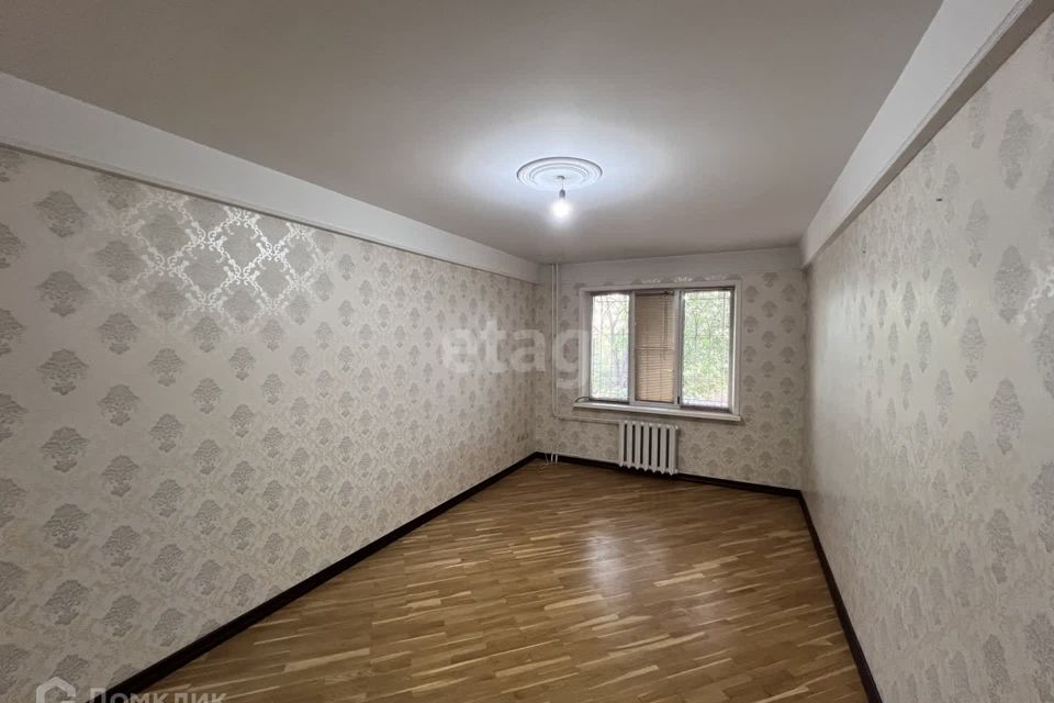 Продаётся 4-комнатная квартира, 93 м²