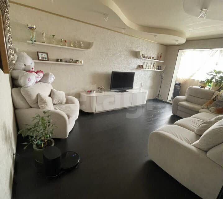 Продаётся 3-комнатная квартира, 74 м²