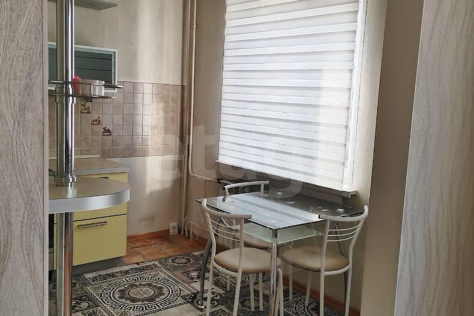 Продаётся 3-комнатная квартира, 65.8 м²