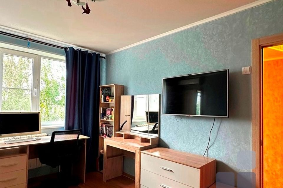 Продаётся 3-комнатная квартира, 51.8 м²