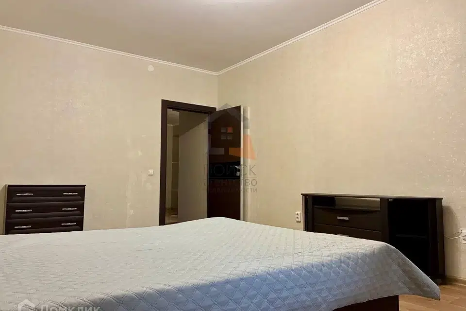 Сдаётся 2-комнатная квартира, 80 м²