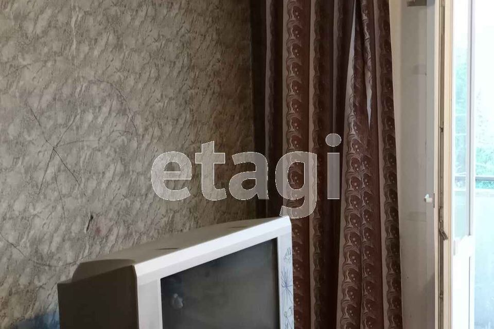 Продаётся 4-комнатная квартира, 90.6 м²