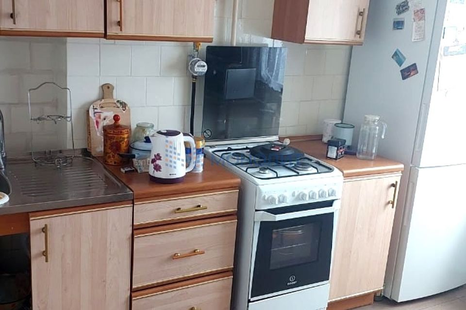 Продаётся 3-комнатная квартира, 56.8 м²