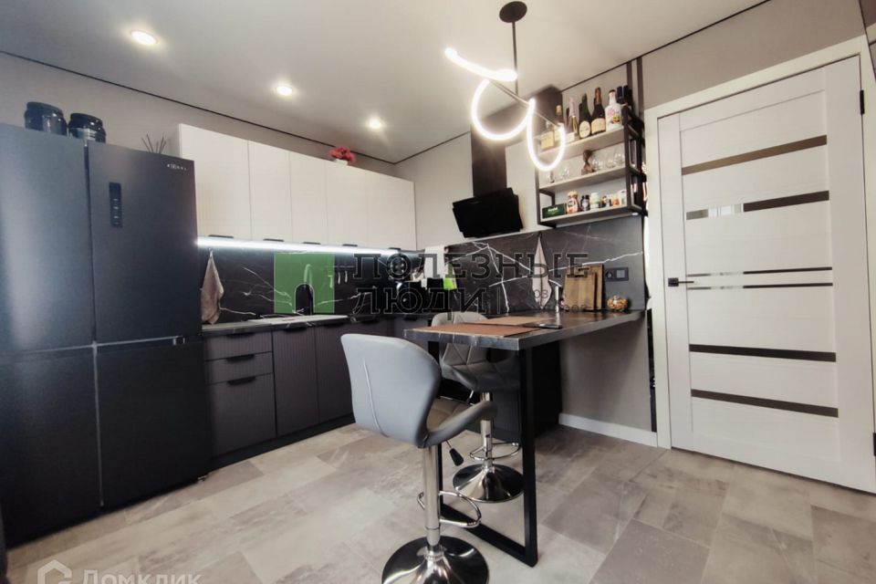 Продаётся 1-комнатная квартира, 37.4 м²