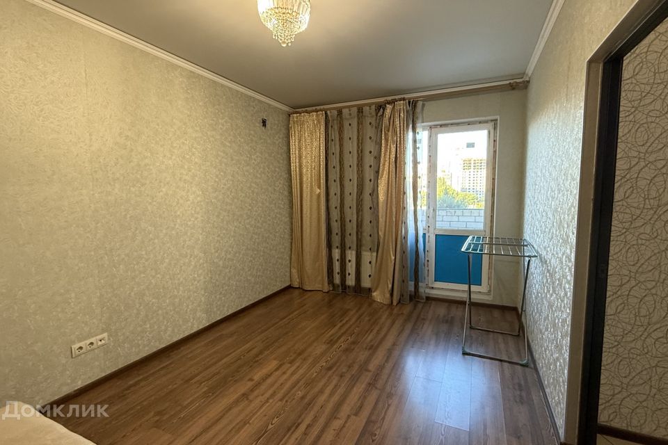 Продаётся 1-комнатная квартира, 38 м²