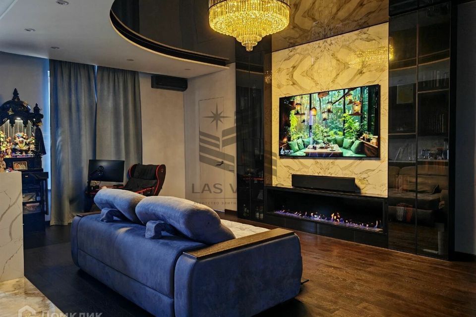 Сдаётся 2-комнатная квартира, 76.4 м²