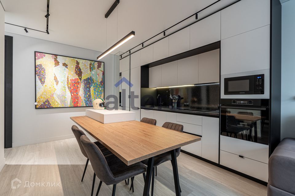 Продаётся 1-комнатная квартира, 52 м²