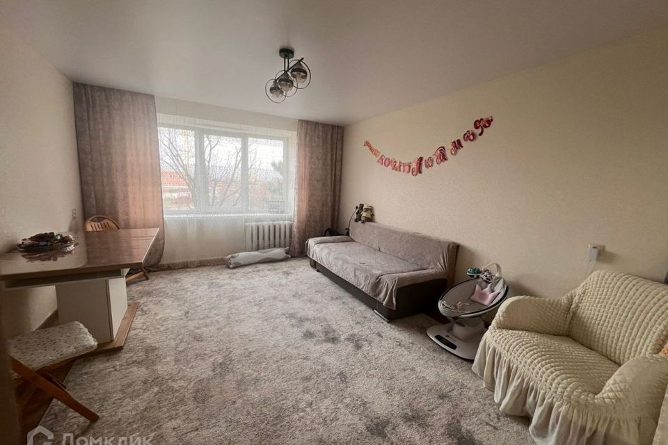 Продаётся 4-комнатная квартира, 76.9 м²