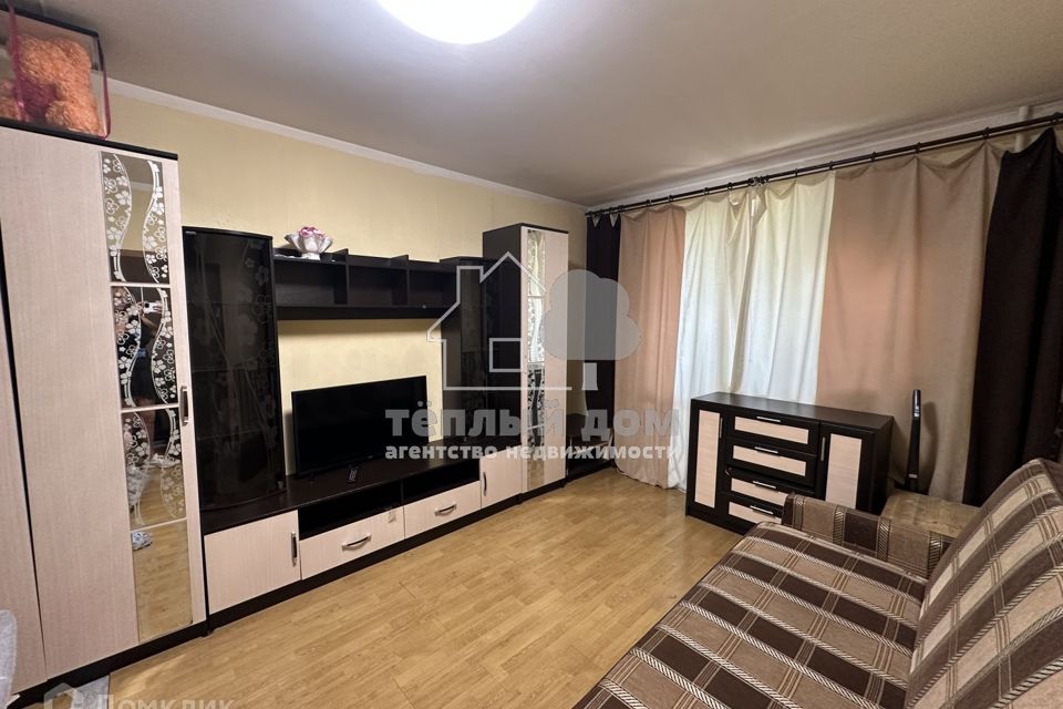 Сдаётся 1-комнатная квартира, 37.8 м²