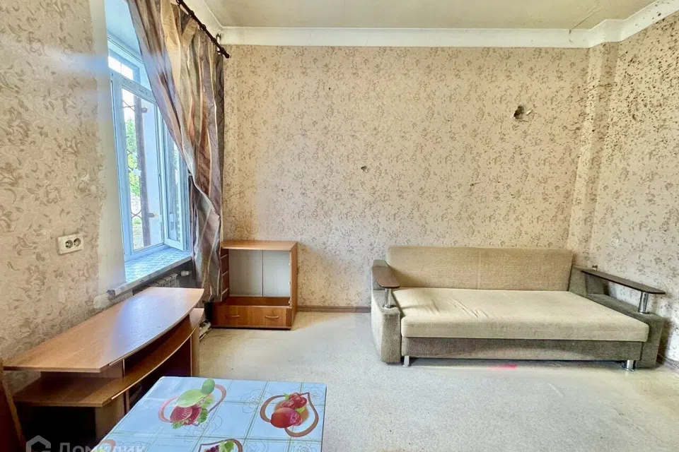 Продаётся 2 комнаты в 2-комн. квартире, 29.6 м²