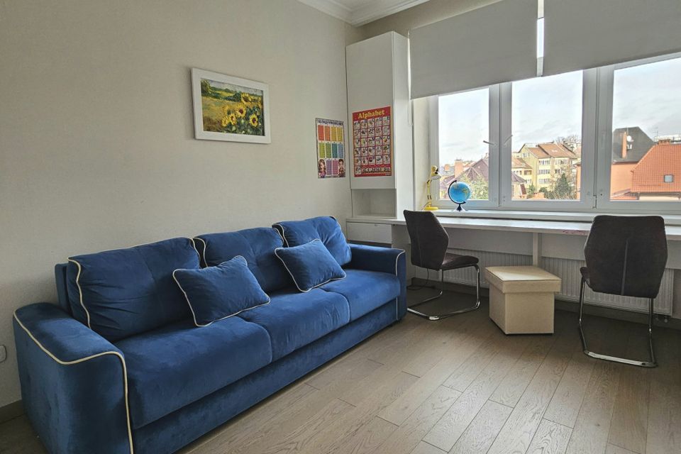 Сдаётся 3-комнатная квартира, 103.3 м²