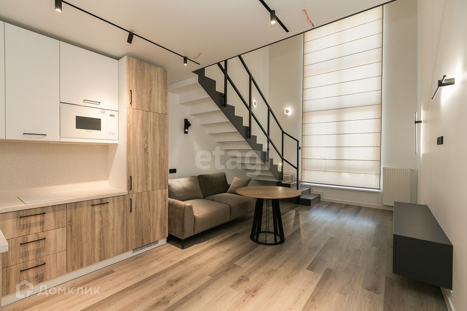 Продаётся 1-комнатная квартира, 56.6 м²