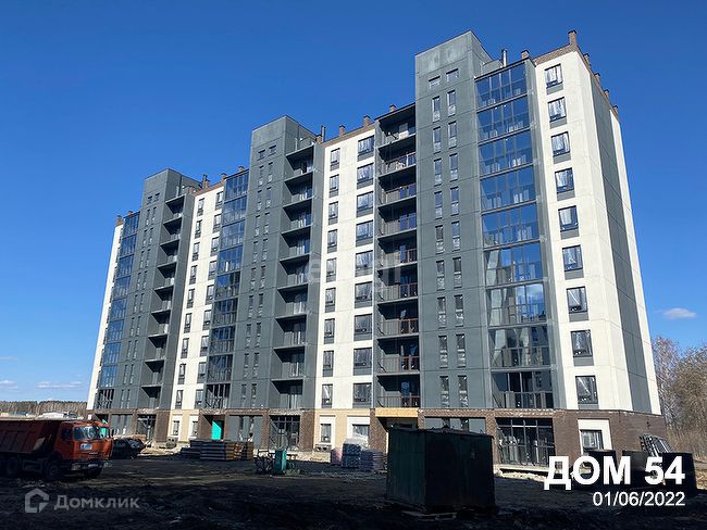 Продаётся 1-комнатная квартира, 64 м²