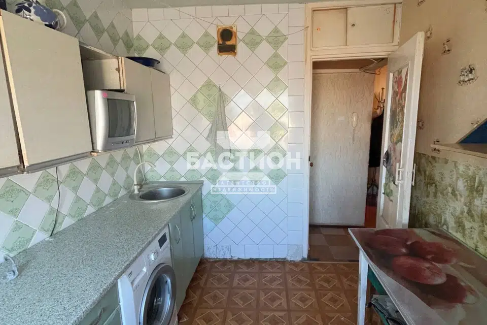 Продаётся 3-комнатная квартира, 60.5 м²