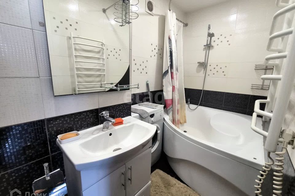 Продаётся 2-комнатная квартира, 62.4 м²